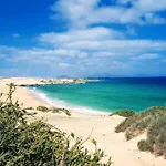 Saltwater Heated Pool, Air-con, Adult Only Appartement