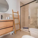 Appartement Saltwater Heated Pool, Air-con, Adult Only *